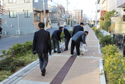 高校生による地域清掃